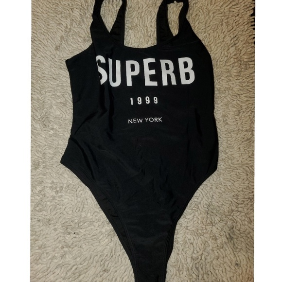 One piece swimsuit - Picture 4 of 5